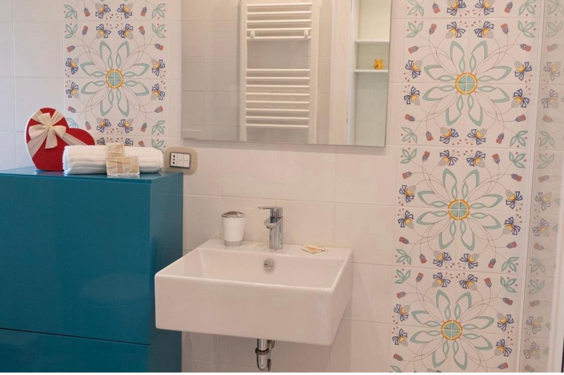 Casa Roberta Apartment Taranto Bagian luar foto